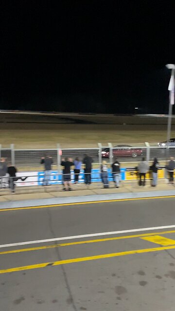 Toyota Soarer vs BMW