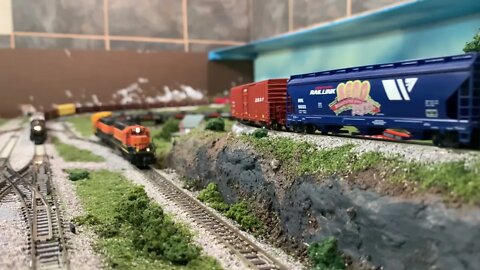 N Scale BNSF trains passing by