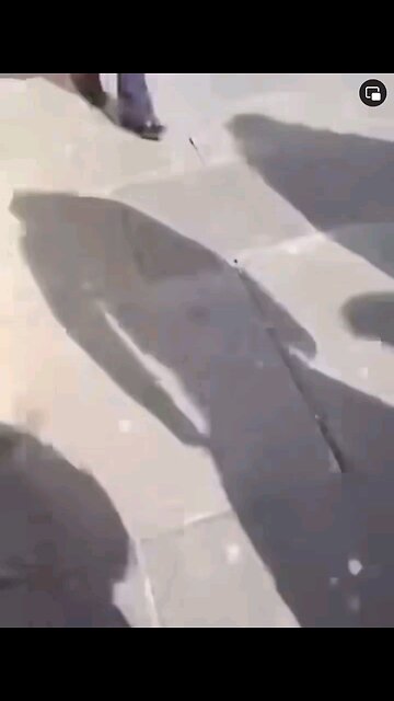 FAFO: Old Scotsman teaches the young whippersnappers a lesson.