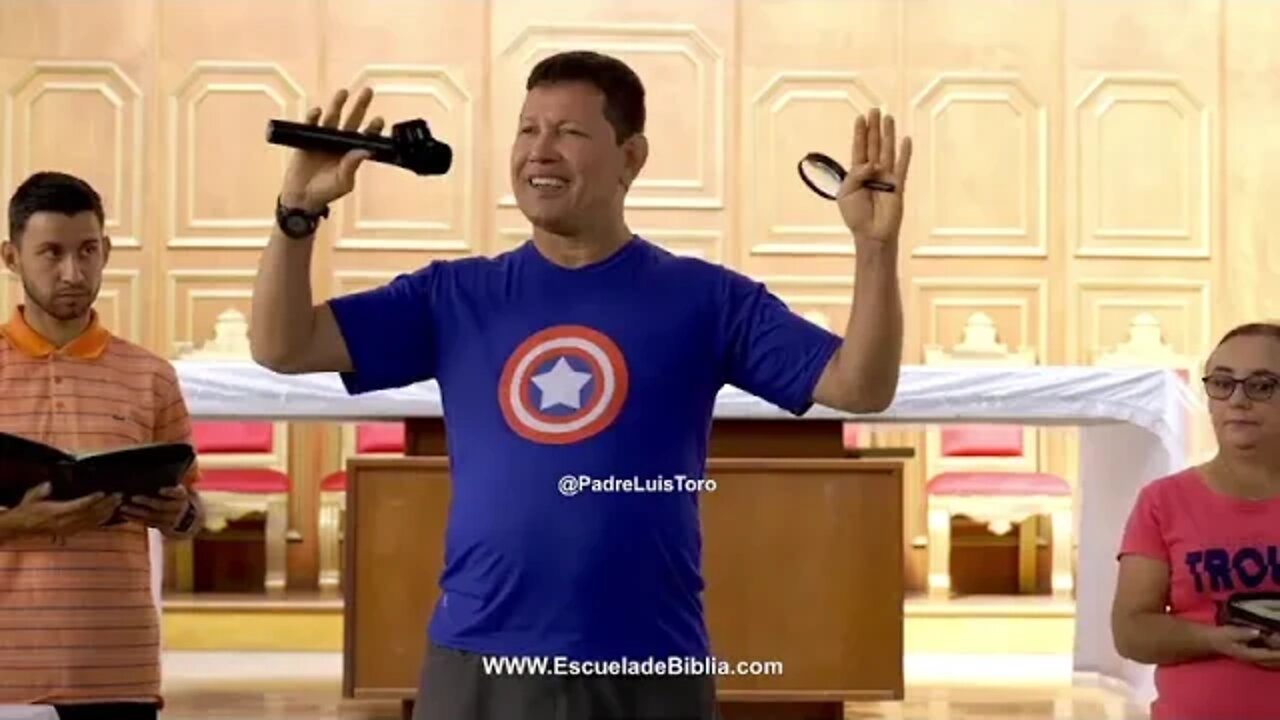 La Iglesia de Dios. Fábrica de Santos y Gran Familia de Dios. Padre Luis Toro.