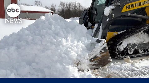 Whiteout conditions causes significant travel disruptions in Great Lakes region