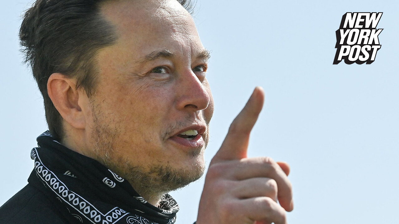 Elon Musk loudly booed when brought onstage at San Fran Dave Chappelle gig