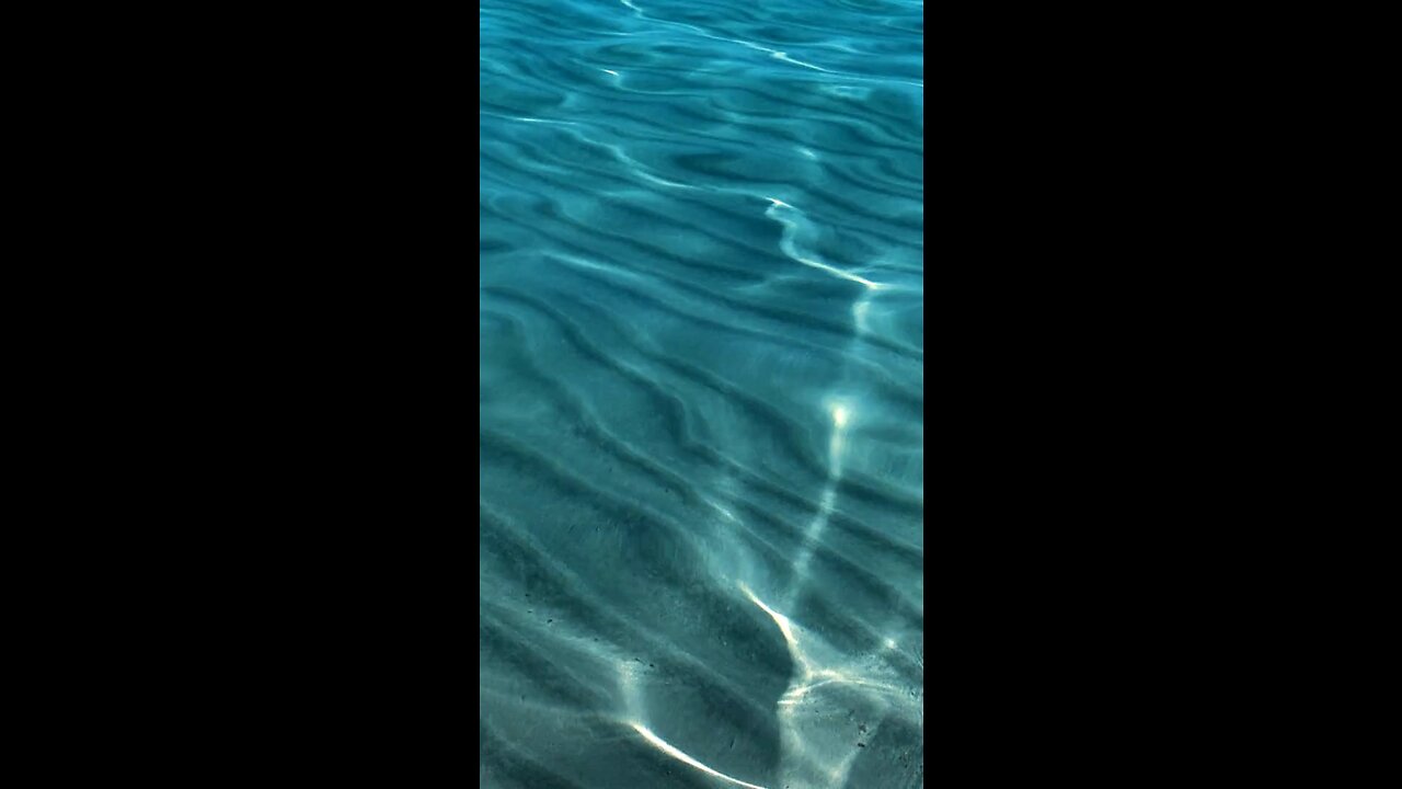 Tips for swimming and diving in the Amalfi Coast: The best beaches and attractions.