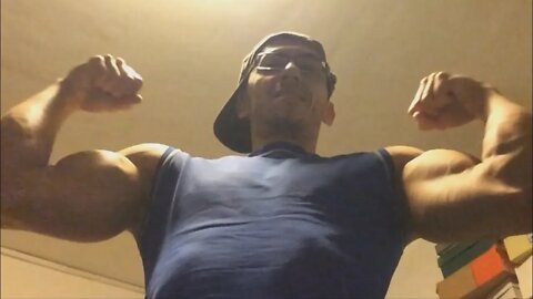 Dominant ALPHA MAN Flexing