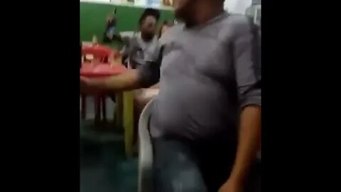 EM TODO BOTECO TEM AQUELE AMIGO SACANA ( MEME ) ( VIRAL ) ( VIRALIZOU ) #shorts