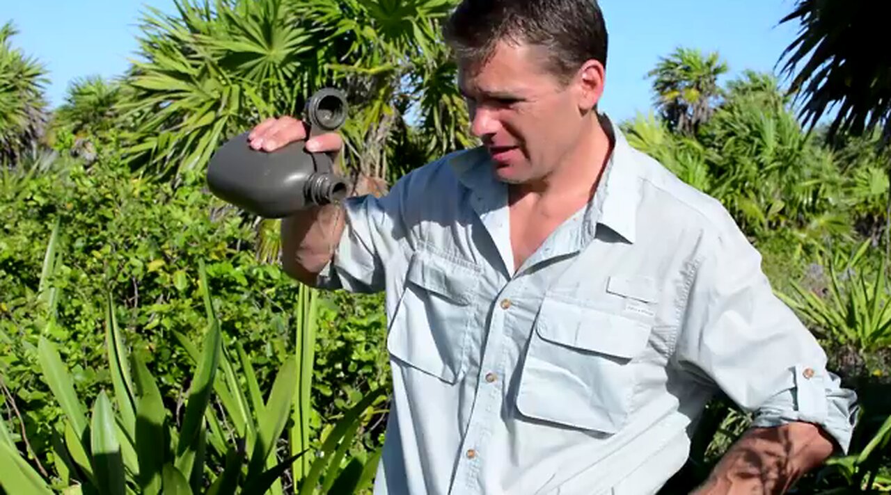 Survival! - Drinking urine on Isla Blanca
