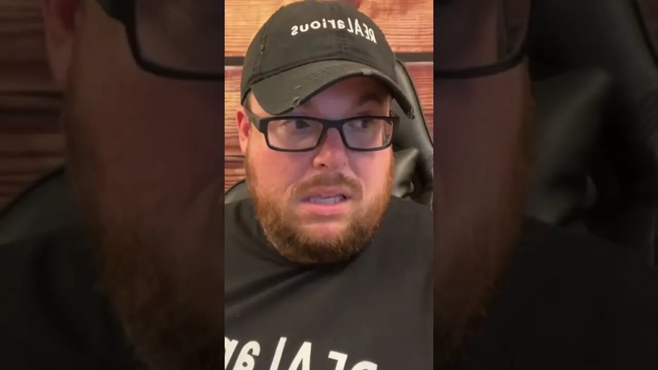 Here’s Your Dose Of REALarious…🤢🤢🤢