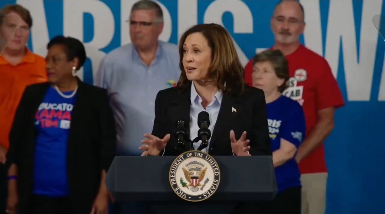 Kamala Spends 2 Minutes Lying About Trump