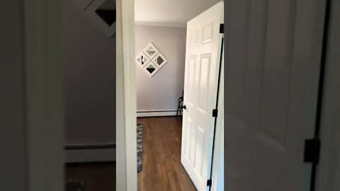 The briarwood cottages washroom and bedroom