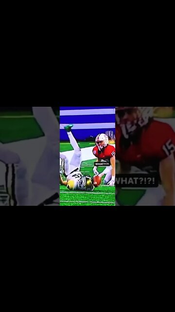 How did he catch that!? 👀 #sports #collegefootball #catch #insane