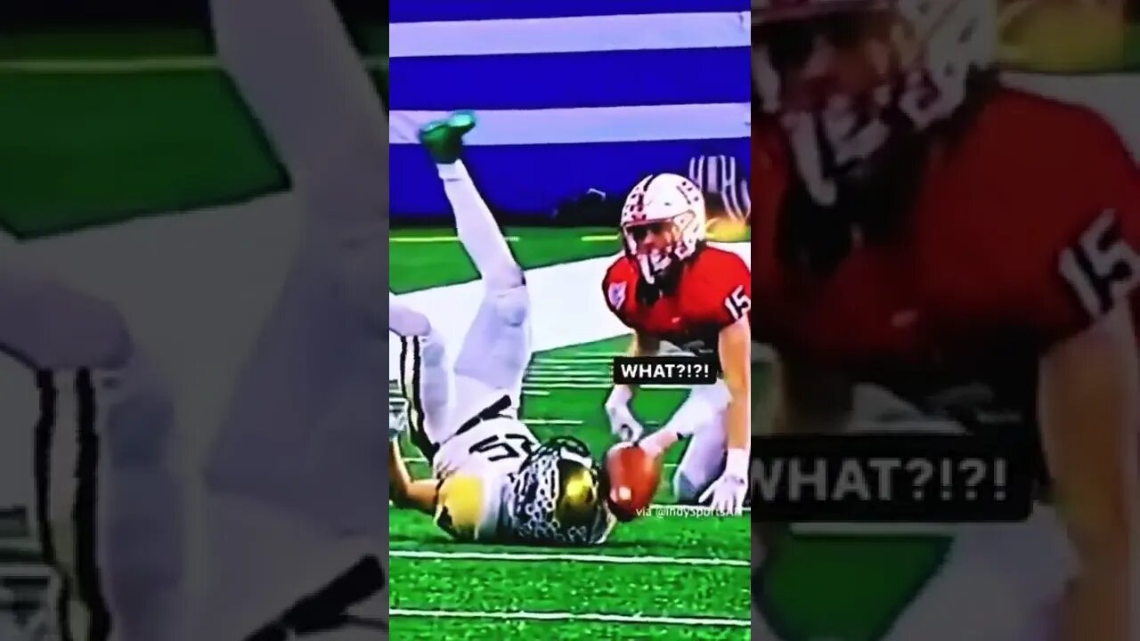 How did he catch that!? 👀 #sports #collegefootball #catch #insane