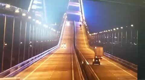 The moment the Crimea Bridge was taken out.