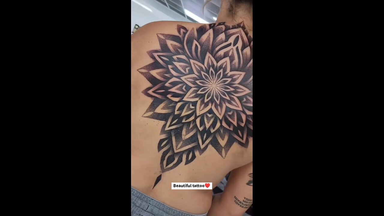 Amazing tattoo women 🤞🔥