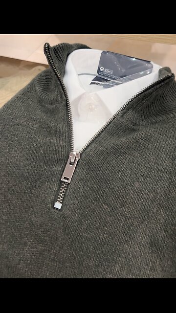بلوزة رقبة سحاب / Zip Neck Jumper