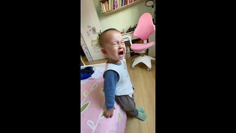 Cute baby cry 😂🤣😂