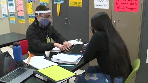 Amphi Physics instructor finalist for UArizona Teacher of Year