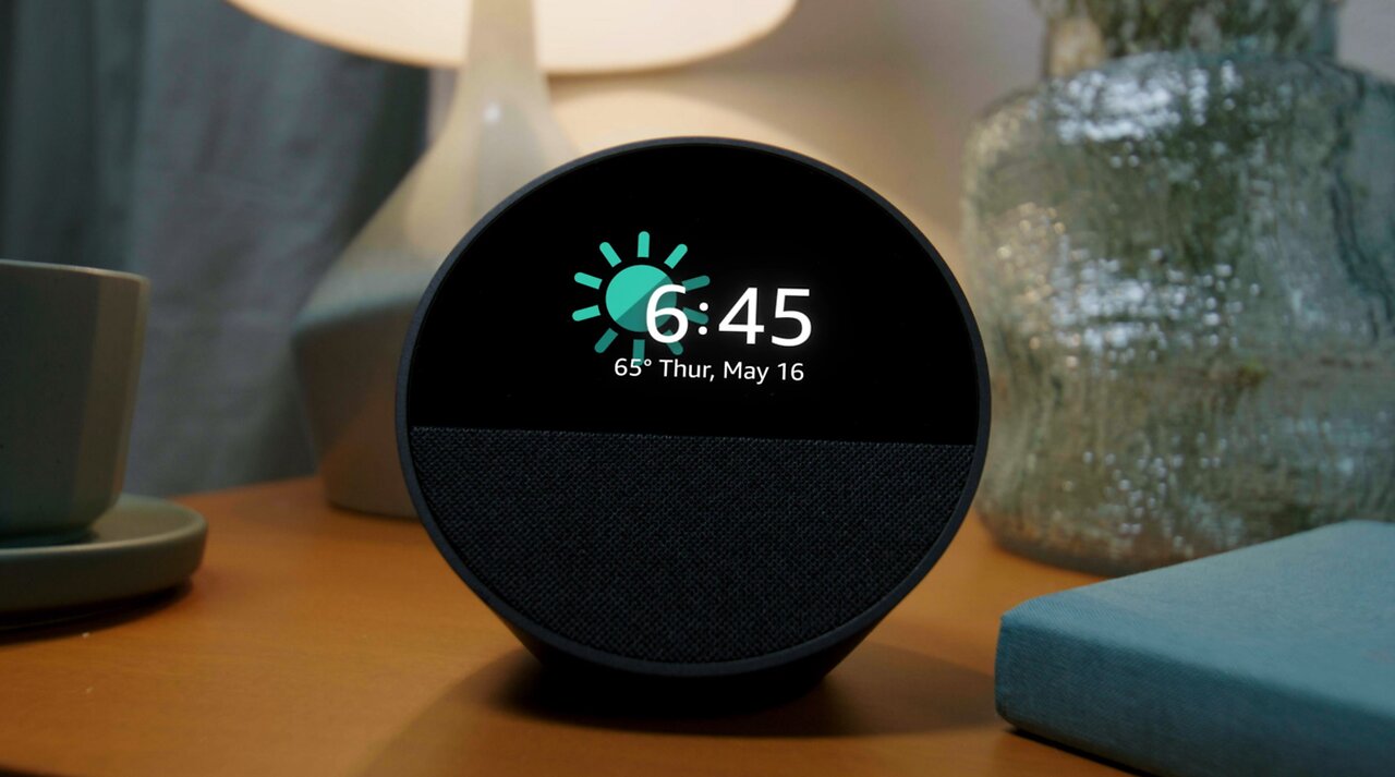 Amazon Echo Spot smart alarm clock with vibrant sound and Alexa details