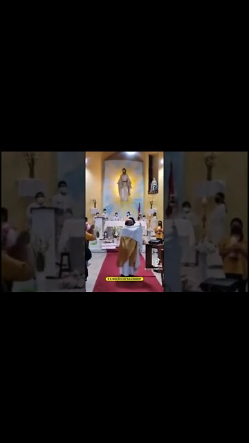 BLASFÊMIA NA IGREJA: OFENSA AO SANTÍSSIMO SACRAMENTO #Shorts