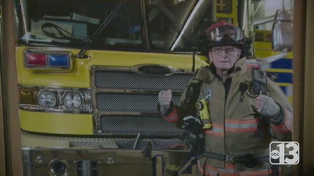 World War II veteran who became honorary firefighter passes away