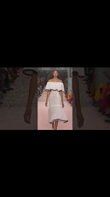 Carolina Herrera New York Spring 2019 Collection Runway Show