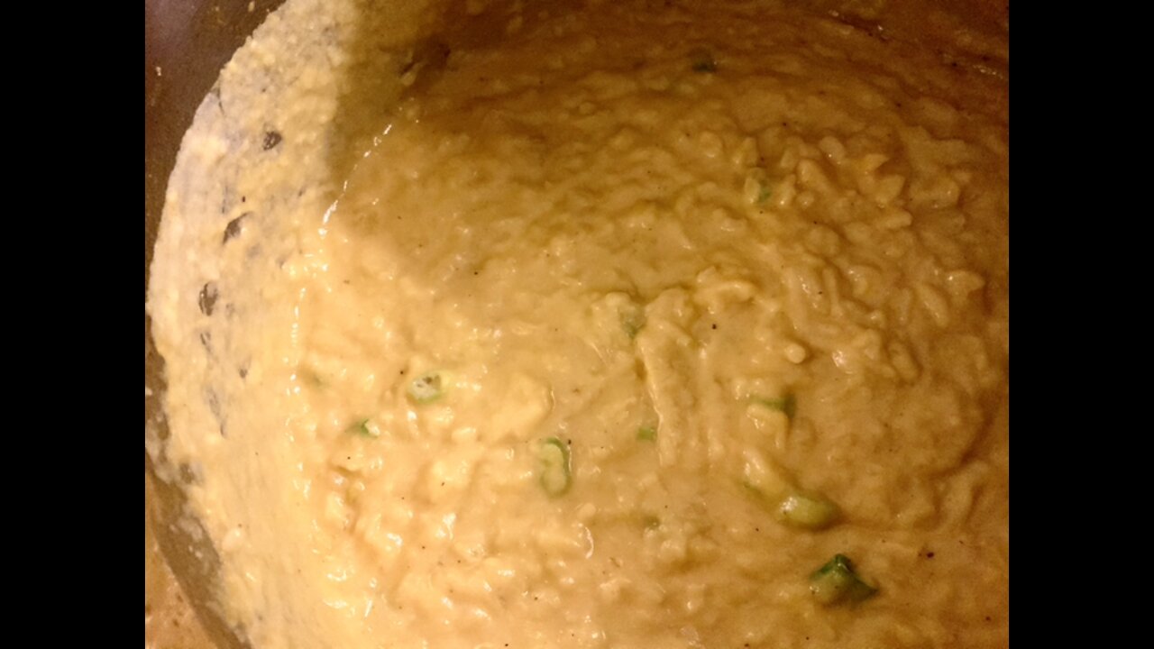 Vegan Cheesy Potato Leek Soup