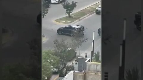 Today's gunfight in Guadalajara, Mexico, outside the Andares mall. #guadalajarajalisco