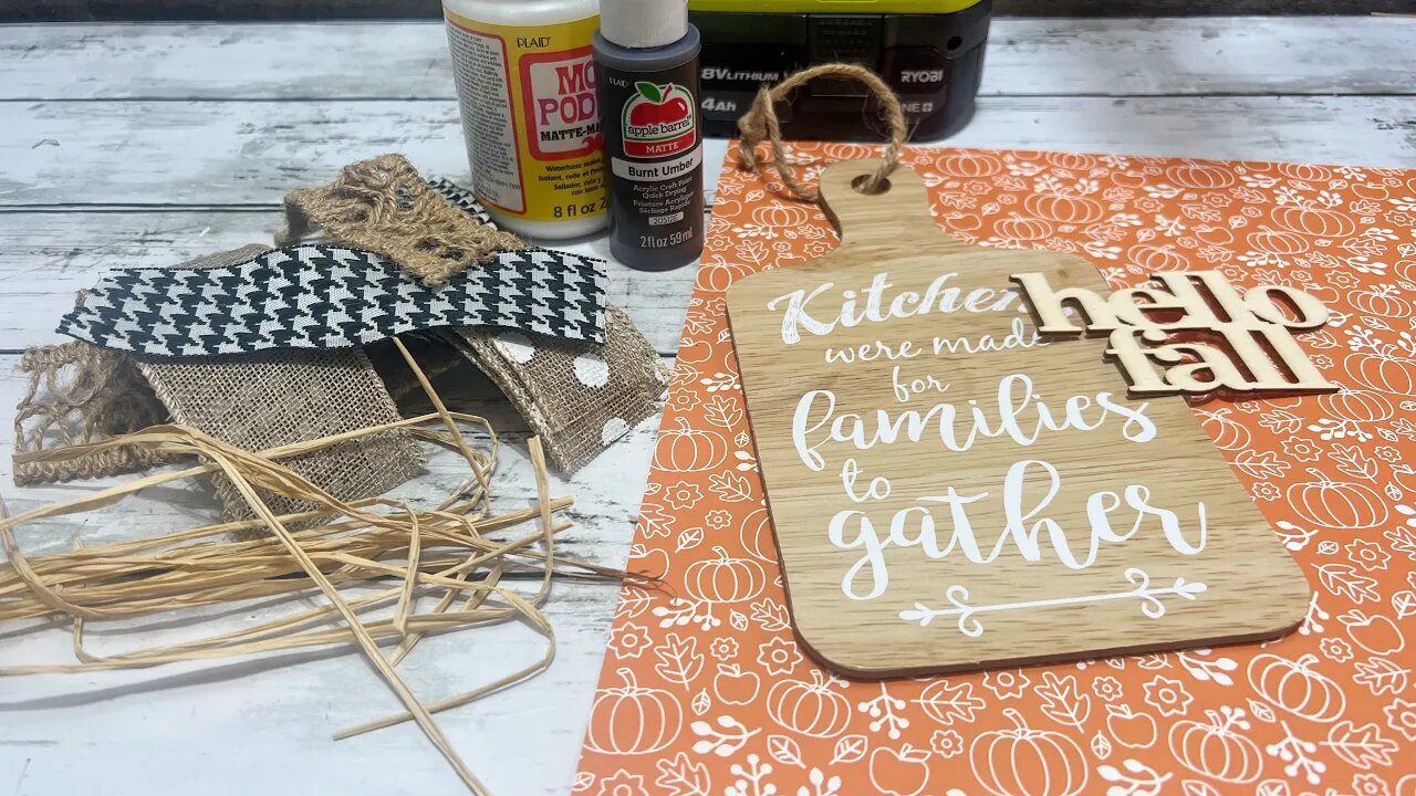 Easy Fall Cutting Board || Using Dollar Tree Cutting Board [ 1 Easy DIY ]