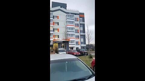 Russia builds housing in Mariupol Ukraine for the people