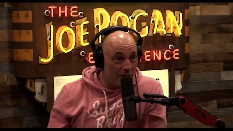 Joe Rogan: Michelle Obama/Kamala Could Beat Trump/DeSantis in 2024