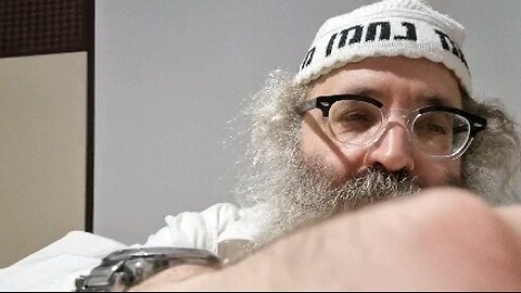 ולעביד חריץ ולא לעביד בן חריץ איידי דרווח קיימא בגויה וקפצה ולעביד בן - שיר נ נח מסכת בבא בתרא דף קח
