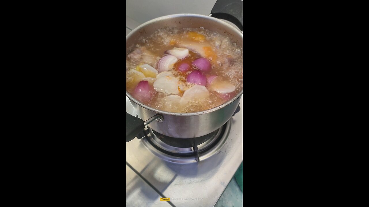 how to cook Pork sinigang (Baboy).