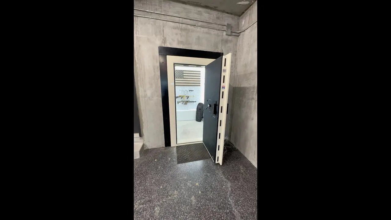 The Muscle's Liberty Safe Vault Door