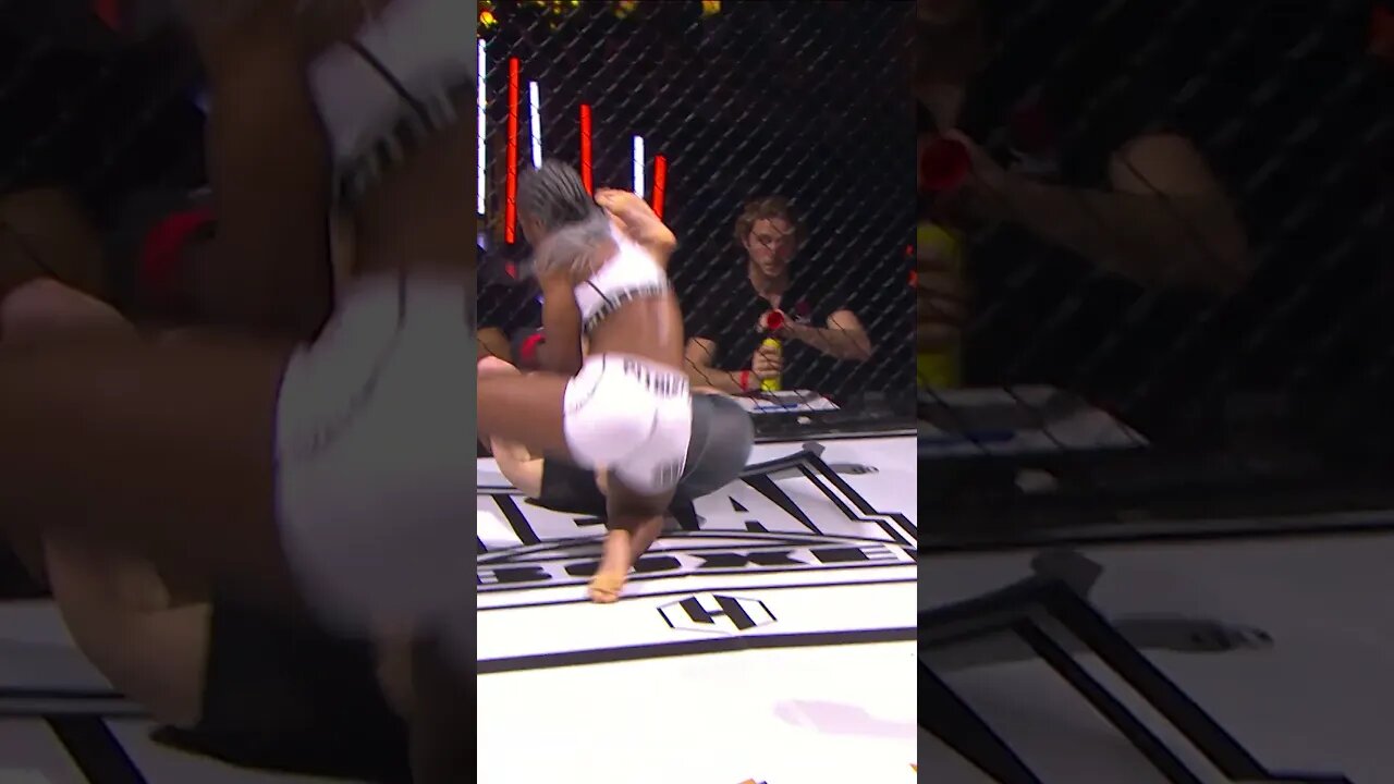 Shanelle 'The Nightmare' Dyer BRUTAL elbow!