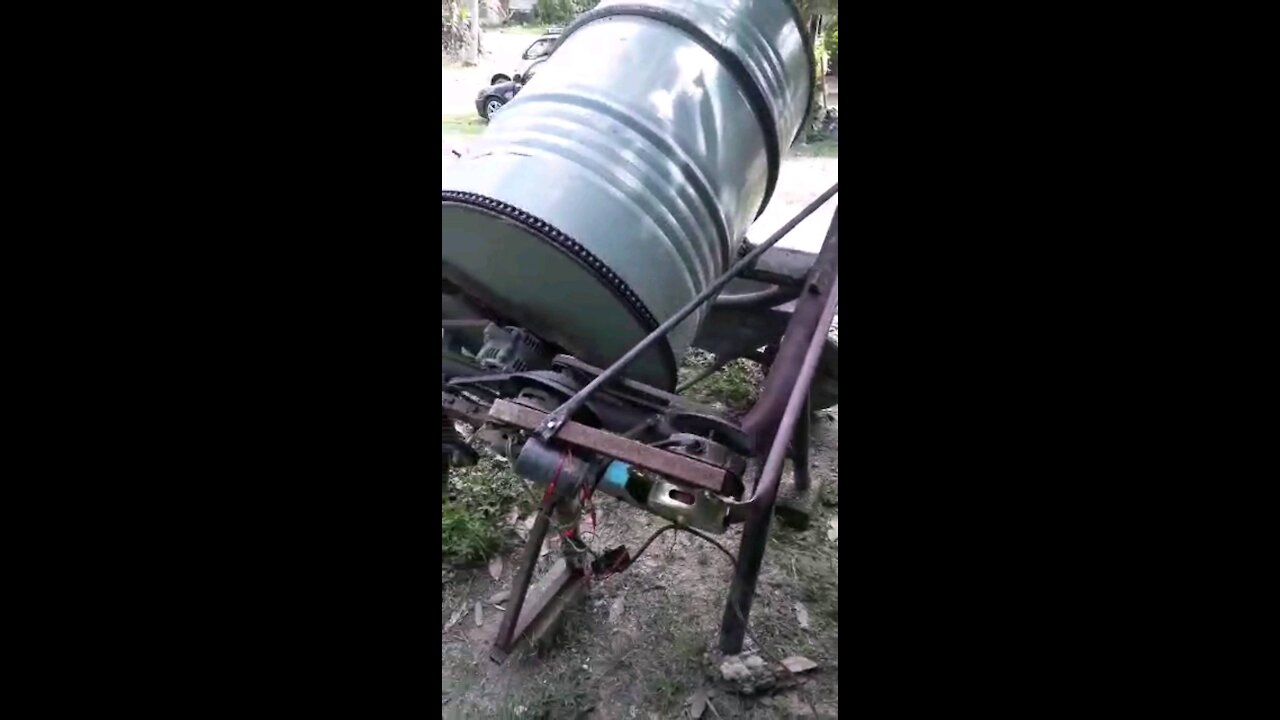 How to make an amazing affordable concrete mixer from an old oil drum