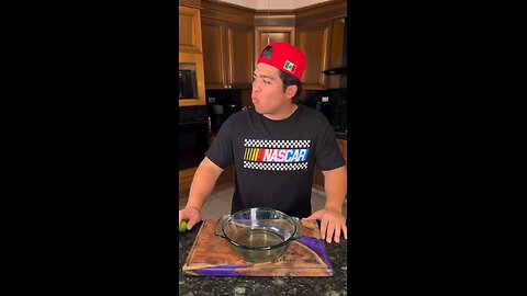 eating lemon