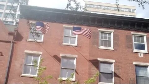 Well! The Good 'Ol American Flag Waving In Liberal Philly 🐠
