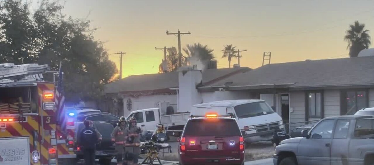 Fire near Lake Mead & Decatur | Breaking news