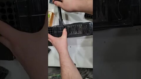 Quick reloading A Aar-15 mag with the AR-15 MAG Charger