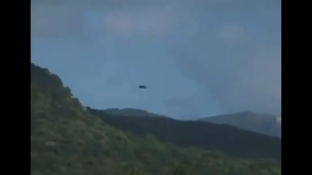 Photographer Claims To Have Seen A UFO In The Bokeh Mountains