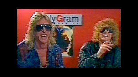 Ian Hunter & Mick Ronson - Camping & Dave Hills Platform Boots