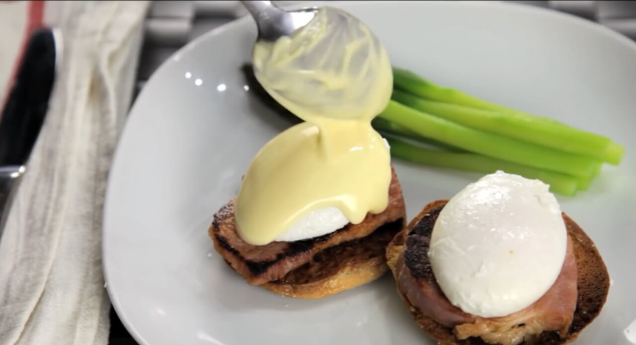 How To Make 1-Minute Hollandaise
