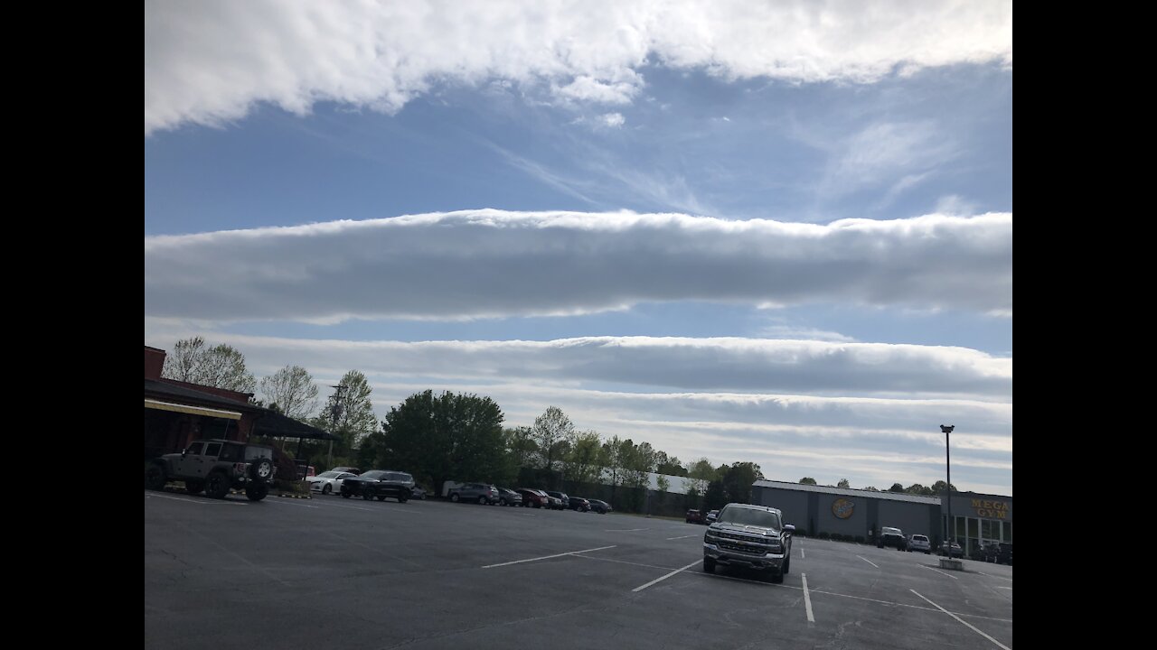 LUCY IN THE SKY with CHEMTRAILS!