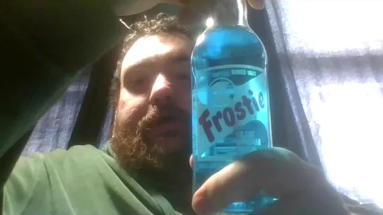 Trying Frostie Blue Cream Soda