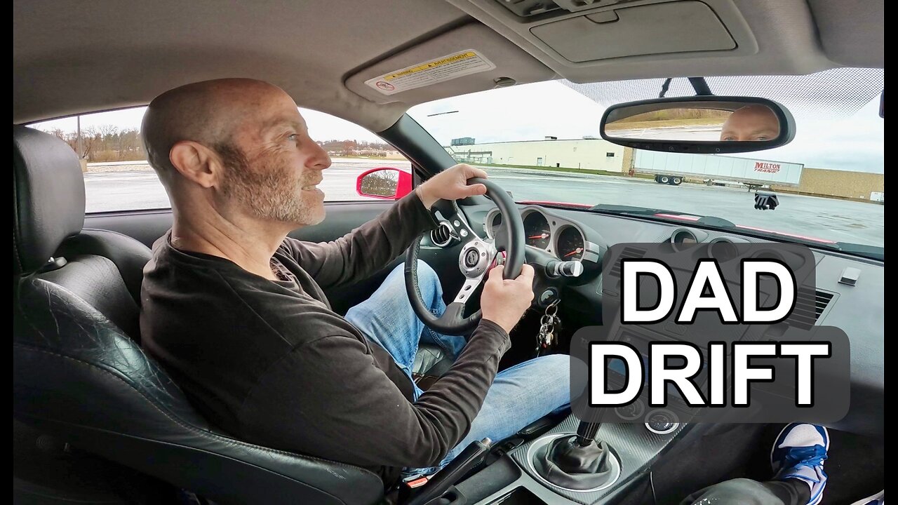 Teaching My Dad How To DRIFT!