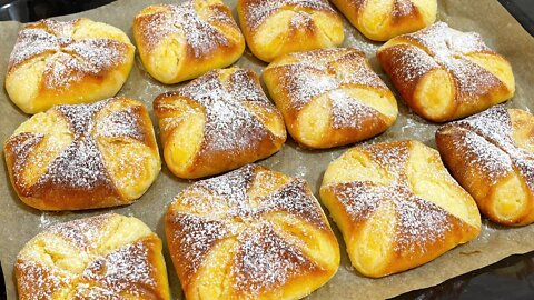 So simple and delicious. Sweet buns with cottage cheese filling.