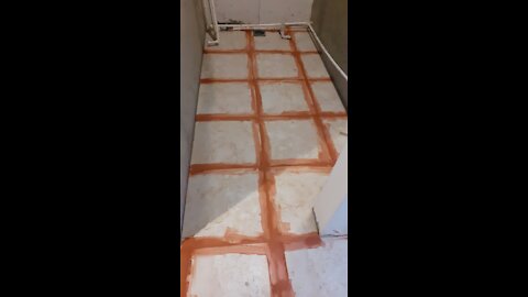 The process of gluing and gluing tiles