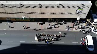 SOUTH AFRICA - South Africa - Johannesburg - 04 June 2019 - ANCyl protest outside Luthuli House causes traffic chaos (video) (PGY)