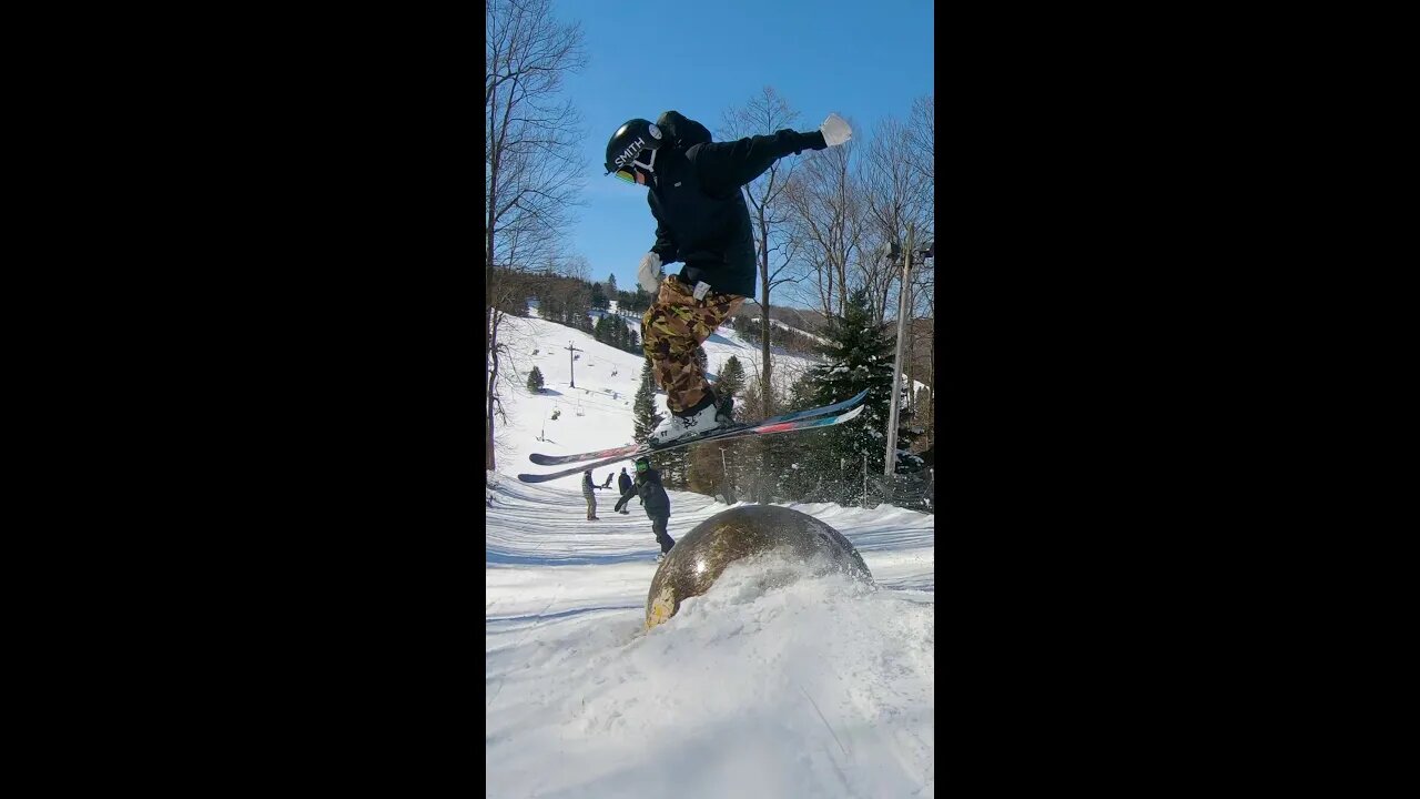 How To 180 On Skis! #shorts #skiing
