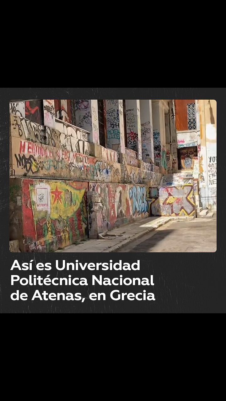 Estudiante extranjera muestra la abundancia de grafitis en una universidad en Grecia
