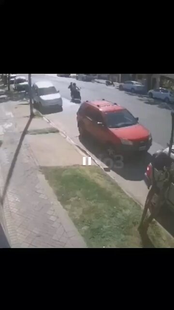 Thieves tried to rob the wrong man